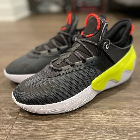 Nike Distorted DNA Black White Volt Sz 10.5 - Picture 3 of 6